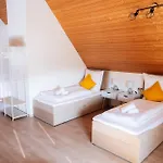 Grosse Galerie-wohnung Fuer 7 Gaeste - Airport Messe Stuttgart - Balkon - Parkplatz פילדרשטאט