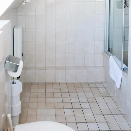 Grosse Galerie-wohnung Für 7 Gäste - Airport Messe Stuttgart - Balkon - Parkplatz * Filderstadt