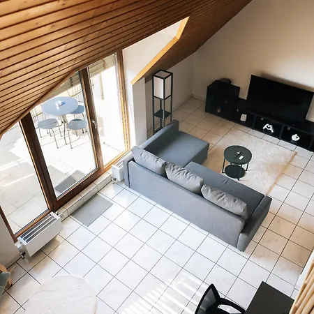 Grosse Galerie-wohnung Für 7 Gäste - Airport Messe Stuttgart - Balkon - Parkplatz Apartment *
