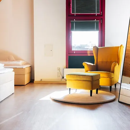 Grosse Galerie-wohnung Airport Messe Stuttgart - Balkon - Parkplatz