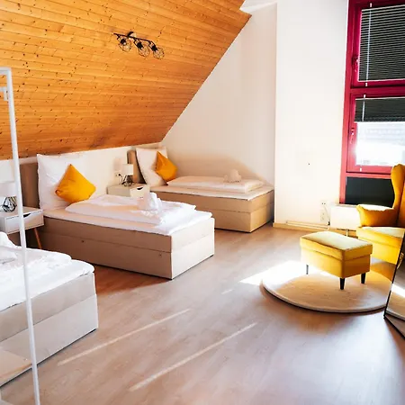 Apartment Grosse Galerie-wohnung Für 7 Gäste - Airport Messe Stuttgart - Balkon - Parkplatz Filderstadt