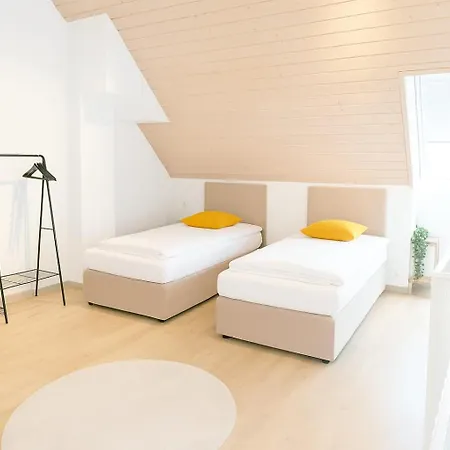 Apartment Grosse Galerie-wohnung Für 7 Gäste - Airport Messe Stuttgart - Balkon - Parkplatz *