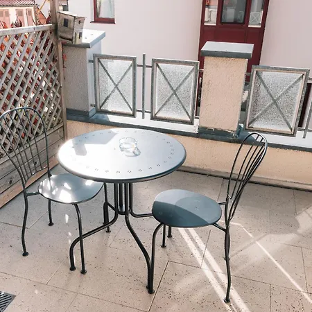 Grosse Galerie-wohnung Für 7 Gäste - Airport Messe Stuttgart - Balkon - Parkplatz Apartment *