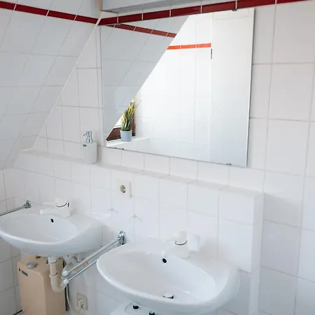 Grosse Galerie-wohnung Für 7 Gäste - Airport Messe Stuttgart - Balkon - Parkplatz *
