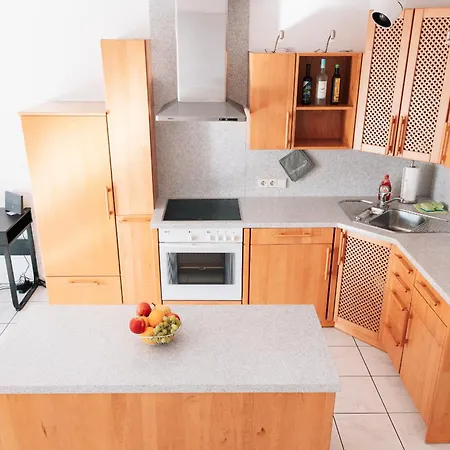 Grosse Galerie-wohnung Für 7 Gäste - Airport Messe Stuttgart - Balkon - Parkplatz * Filderstadt